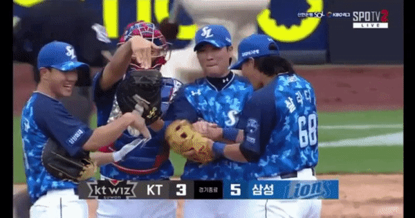 D0C105D8-E01E-43AC-8DFC-0267F675C003.gif