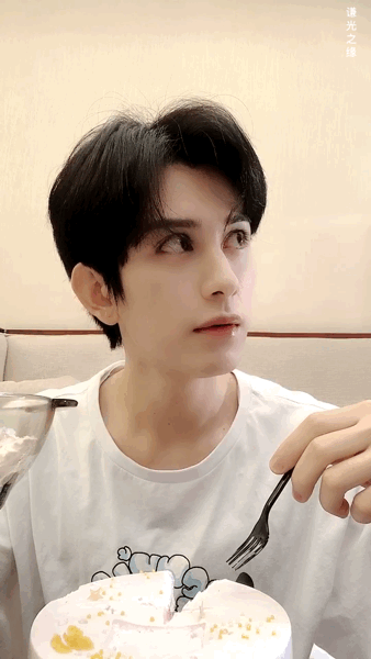 26j8umcmz60ofm1wwqbggdwr1.gif 26j8umcmz60ofm1wwqbggdwr1.gif