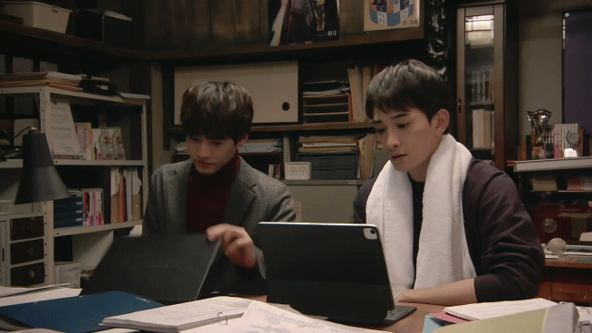 SUPER RICH #6_12.gif