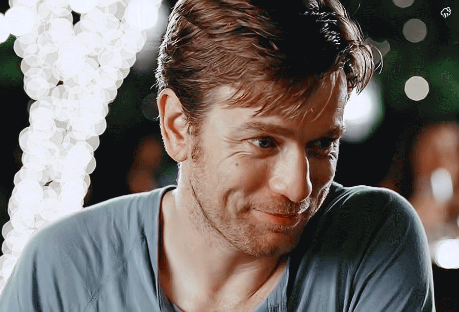 561E5D53-1FBD-4308-84CF-492D4E7D9087.gif
