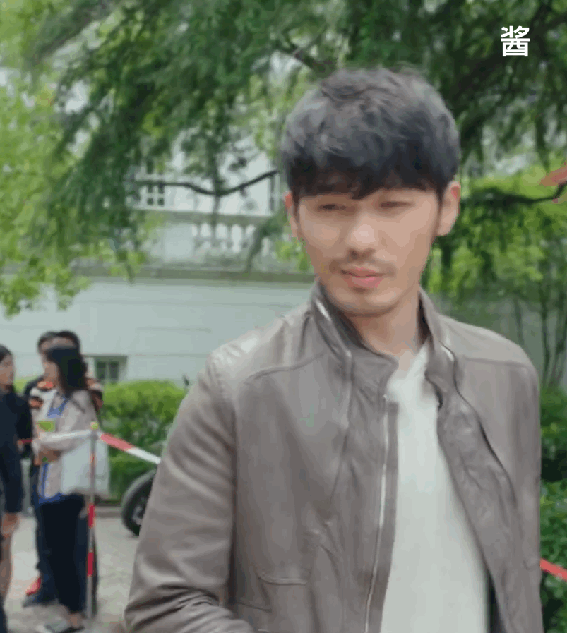 94F9C9D3-9C06-4AB0-A6C9-2A9BABF852E5.gif 94F9C9D3-9C06-4AB0-A6C9-2A9BABF852E5.gif