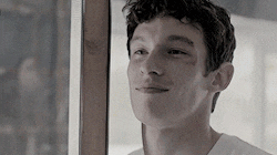 tumblr_pla5abSWyI1svh4goo8_250.gif tumblr_pla5abSWyI1svh4goo8_250.gif