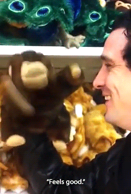 tumblr_c7e579c79df53d67940939499c382587_bfcf5f09_400.gif