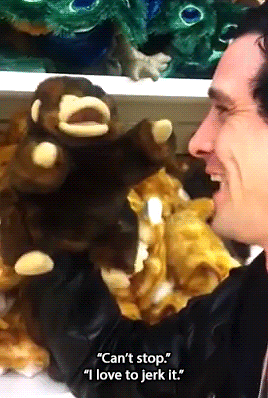 tumblr_732431296c84f647a529f9938741c938_120a6c18_400.gif