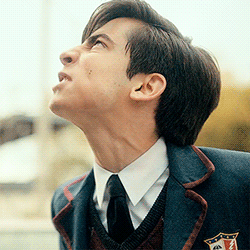 tumblr_01bbe6350ac7e14965d83290b2ee2276_942daea6_250.gif